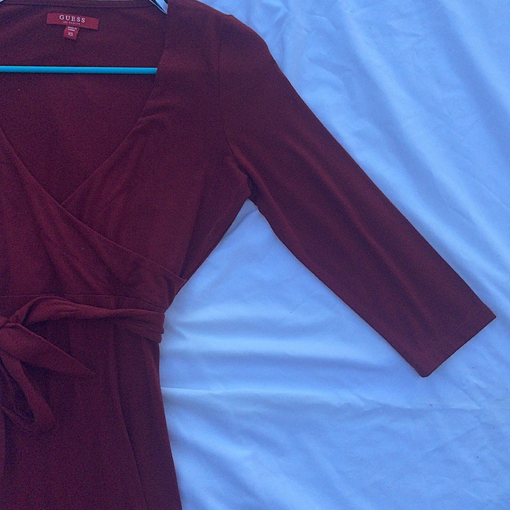 MAROON DRESS! - Picture 3 of 5